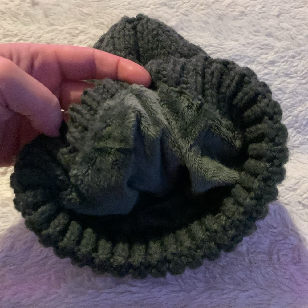 BEANIE BUNDLE (2) - Picture 5 of 5